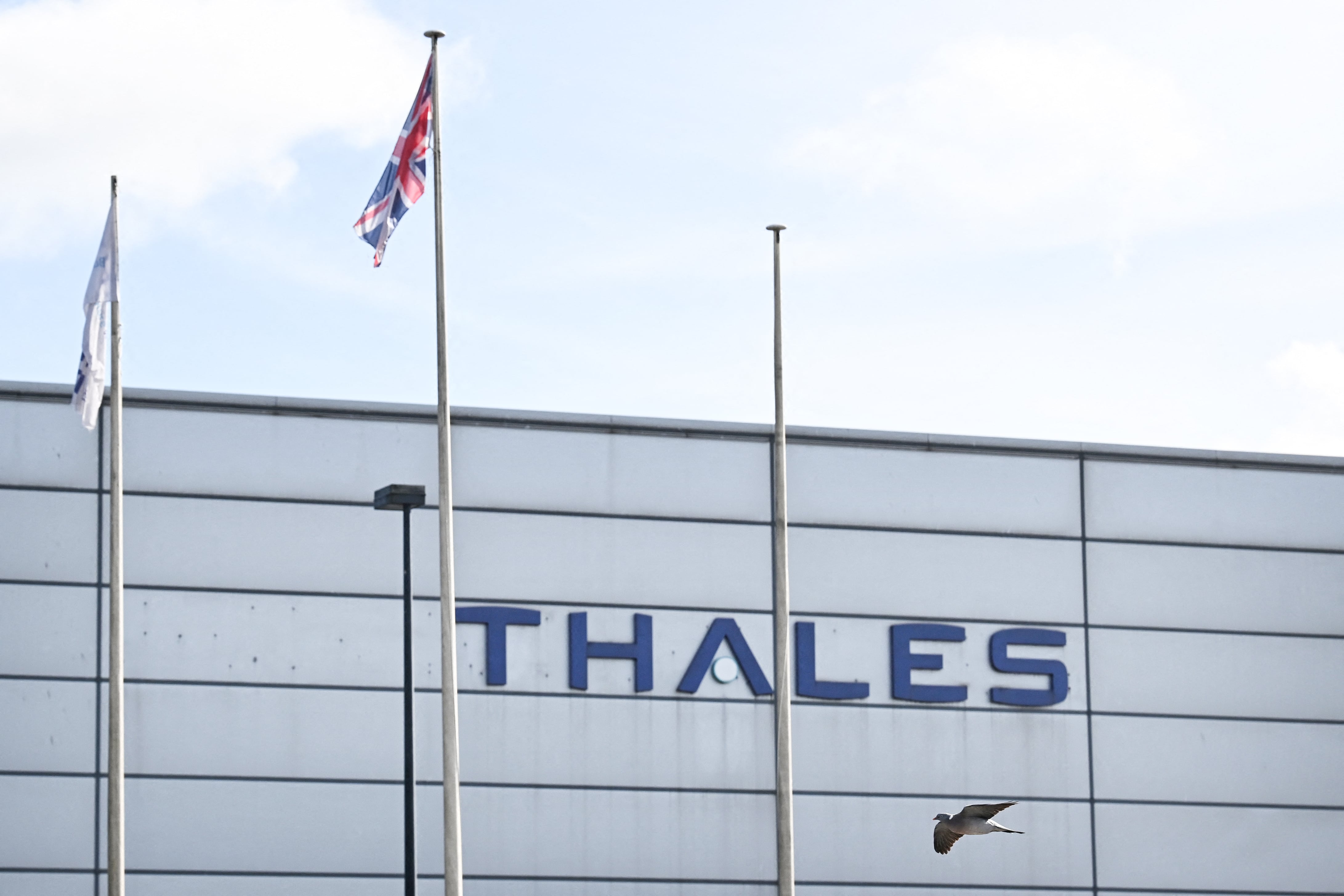 UK signs 7 million contract with Thales for new Martlet missiles