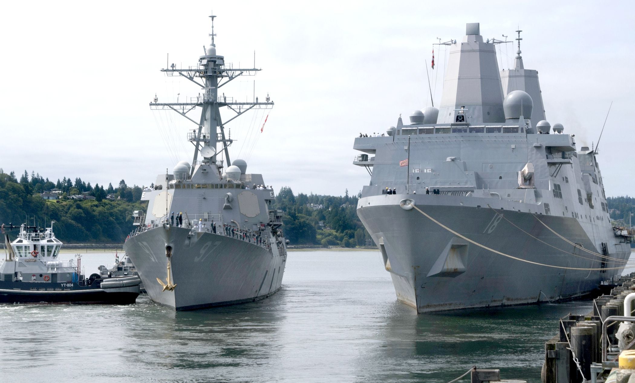 U.S. Navy Guided Missile Destroyers - Ingalls Shipbuilding