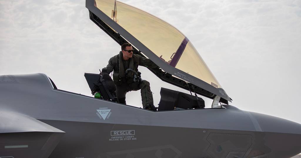 stealth fighter jet cockpit