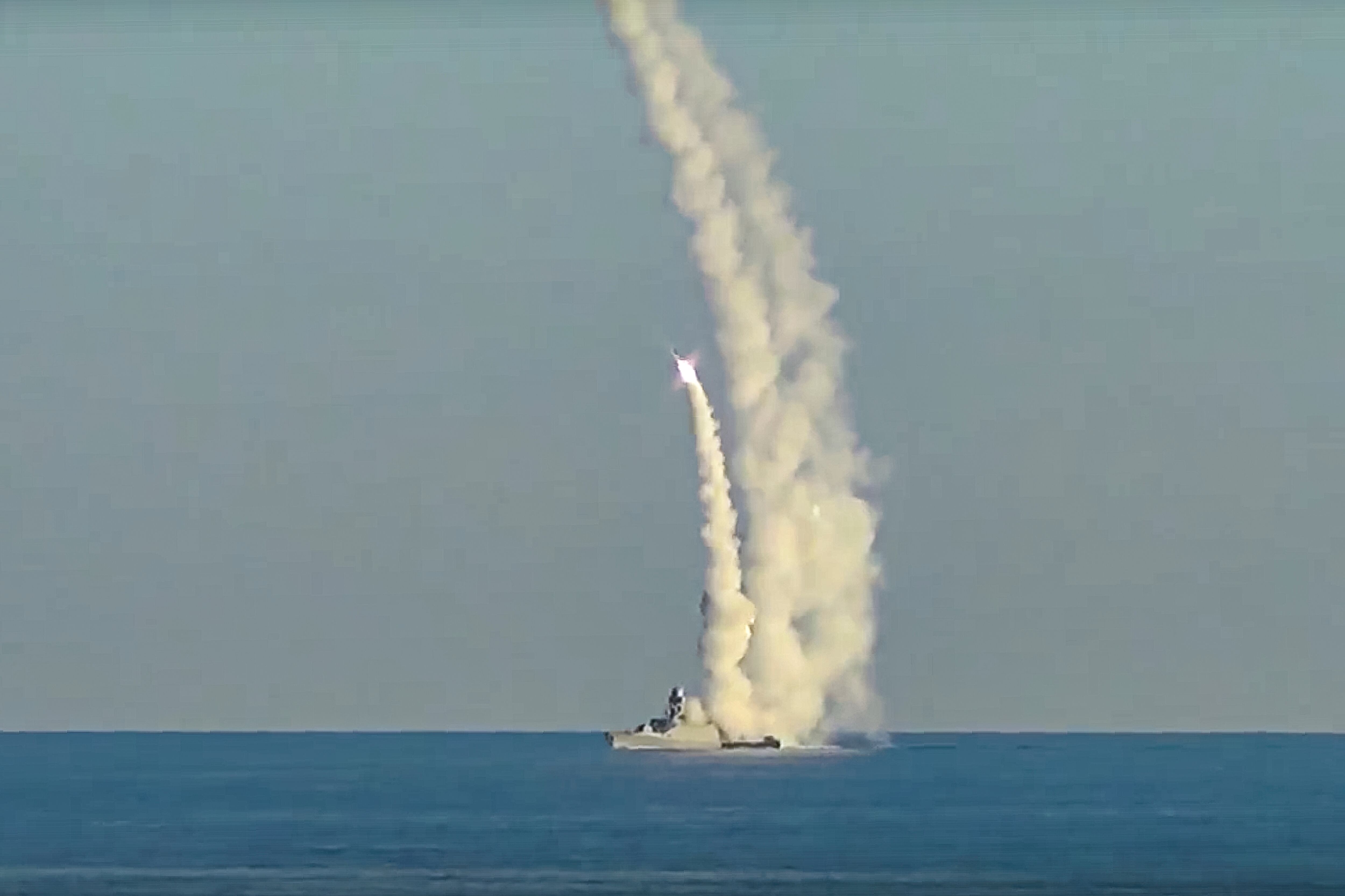 kalibr sea launched cruise missiles