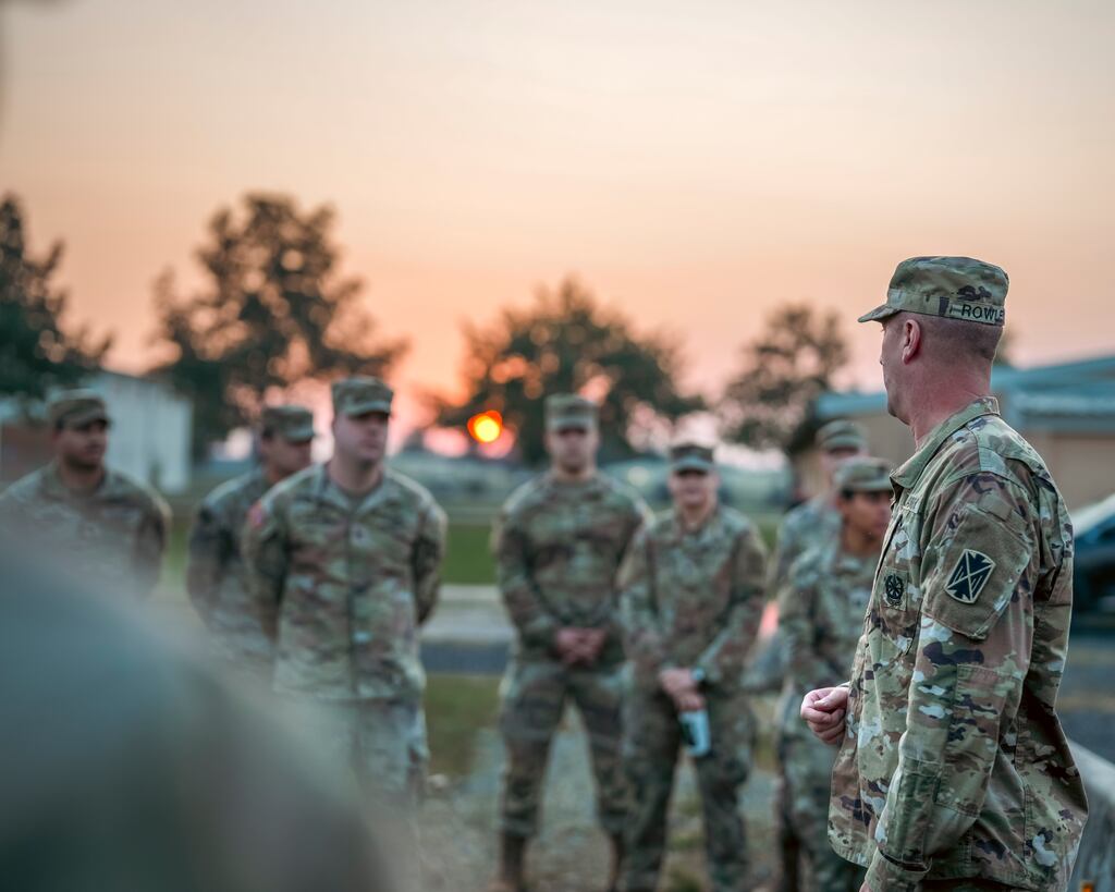 Senior Enlisted Leaders To Share Career Lessons In Army Writing Push